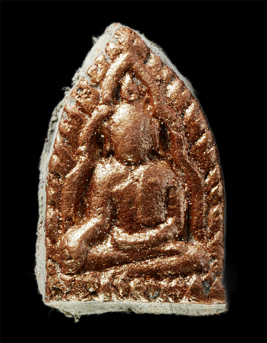 2568Jul11 (40)p.jpg - พระขุนแผนพรายทองคำ พระครูน้อย ญาณทิพย์ วัดหนองไผ่พัฒนา อ.สี่คิ้ว จ.นครราชสีมา พิมพ์เจ้าสัวจักรพรรดิหลังปั้มยันต์นารายณ์ เนื้อผงพุทธคุณ ผงว่าน มวลสารว่ [..] | https://kamulet.in.th